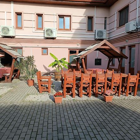 Bed and Breakfast Malom Panzio Kiskunfélegyháza Exterior foto