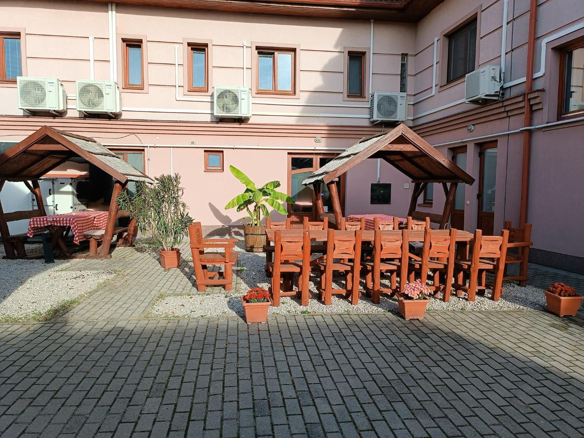 Bed and Breakfast Malom Panzio Kiskunfélegyháza Exterior foto